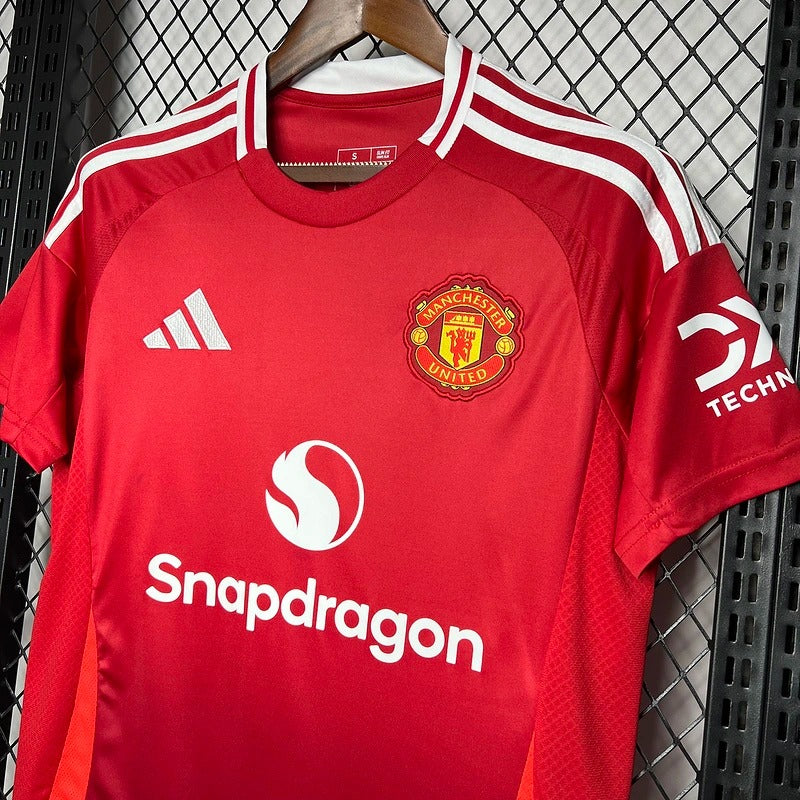 MANCHESTER UNITED LOCAL 24-25