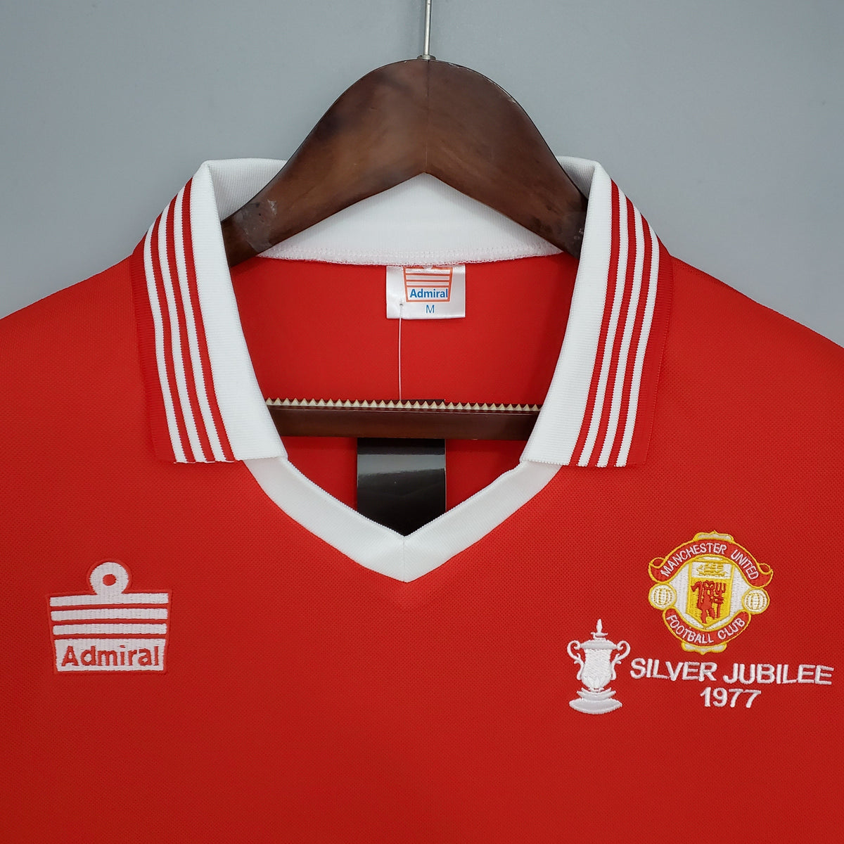 MANCHESTER UNITED 1977 RETRO