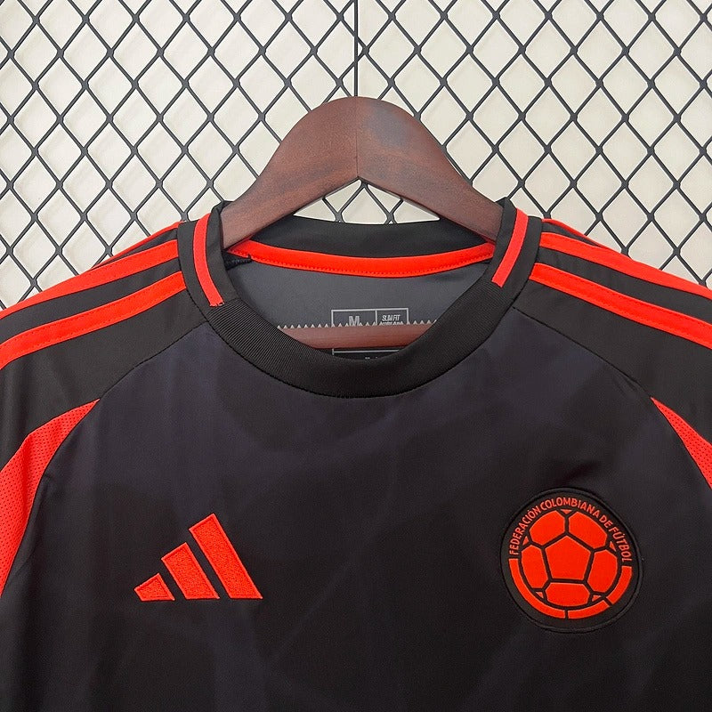 SELECCIÓN COLOMBIA VISITANTE 24-25