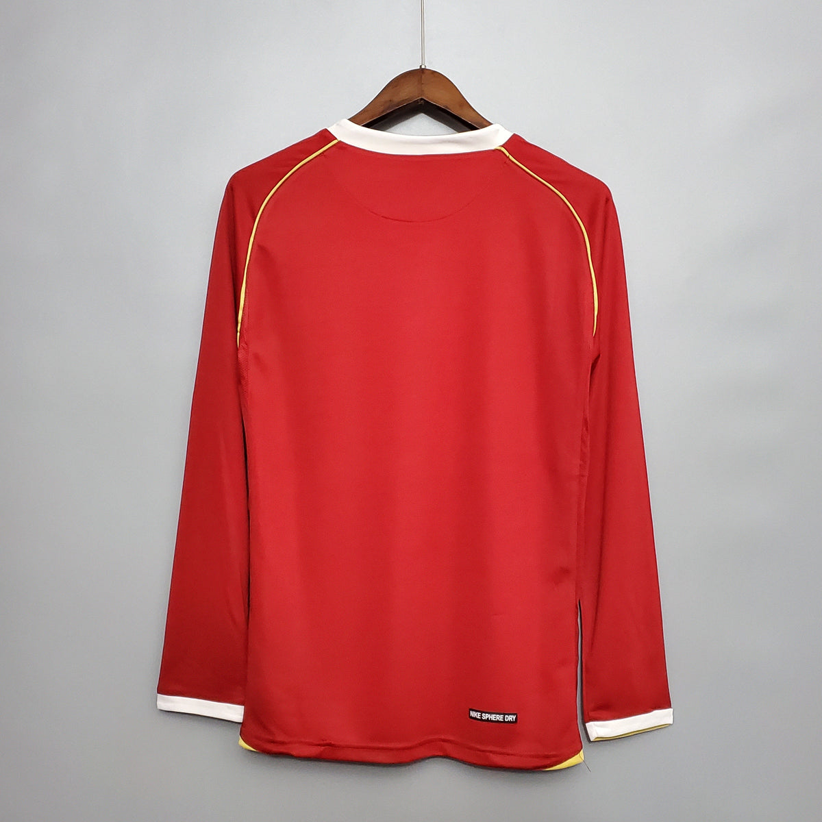 MANCHESTER UNITED 06-07 RETRO