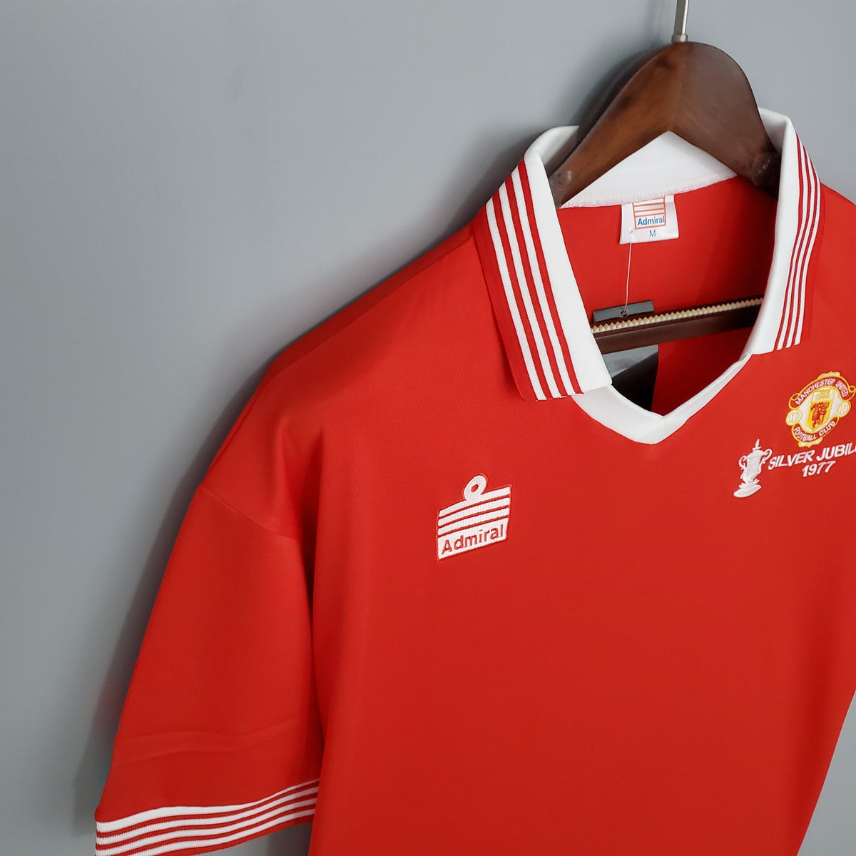 MANCHESTER UNITED 1977 RETRO