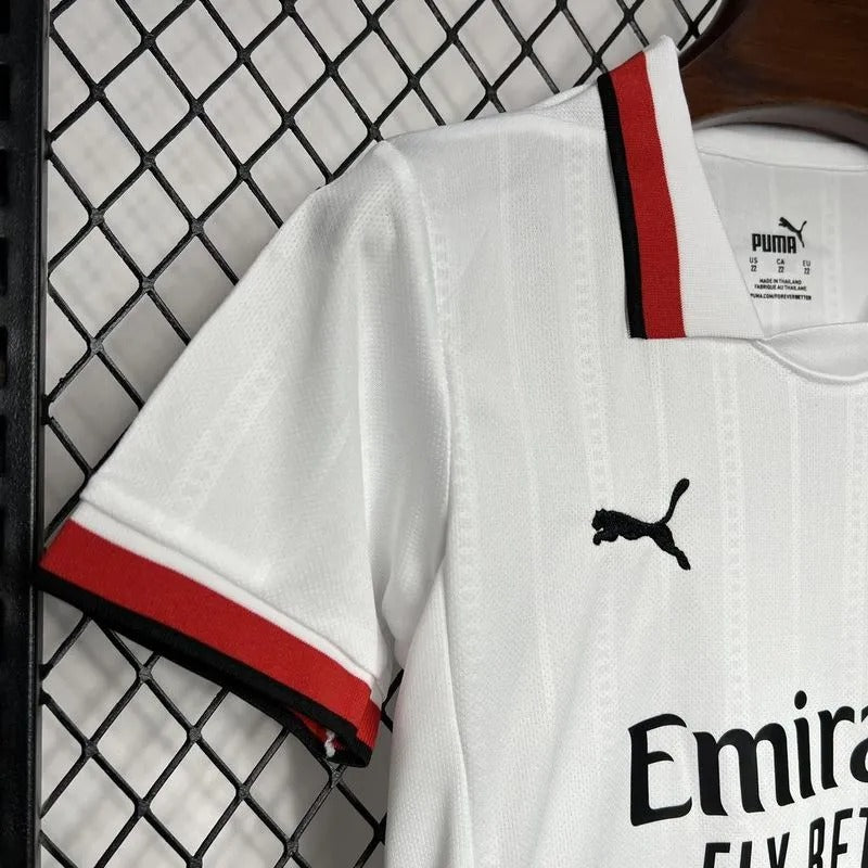 AC MILAN VISITANTE 24-25 NIÑOS