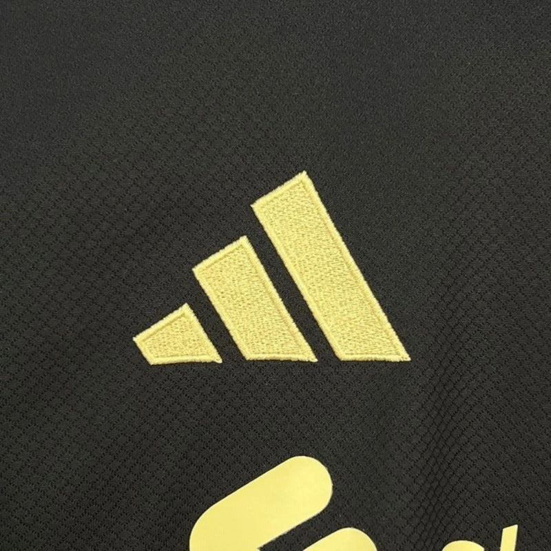 LIVERPOOL EDICIÓN BLACK GOLD 25-26