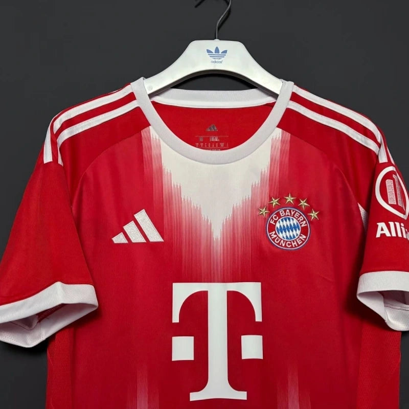 BAYERN MUNICH LOCAL 25-26