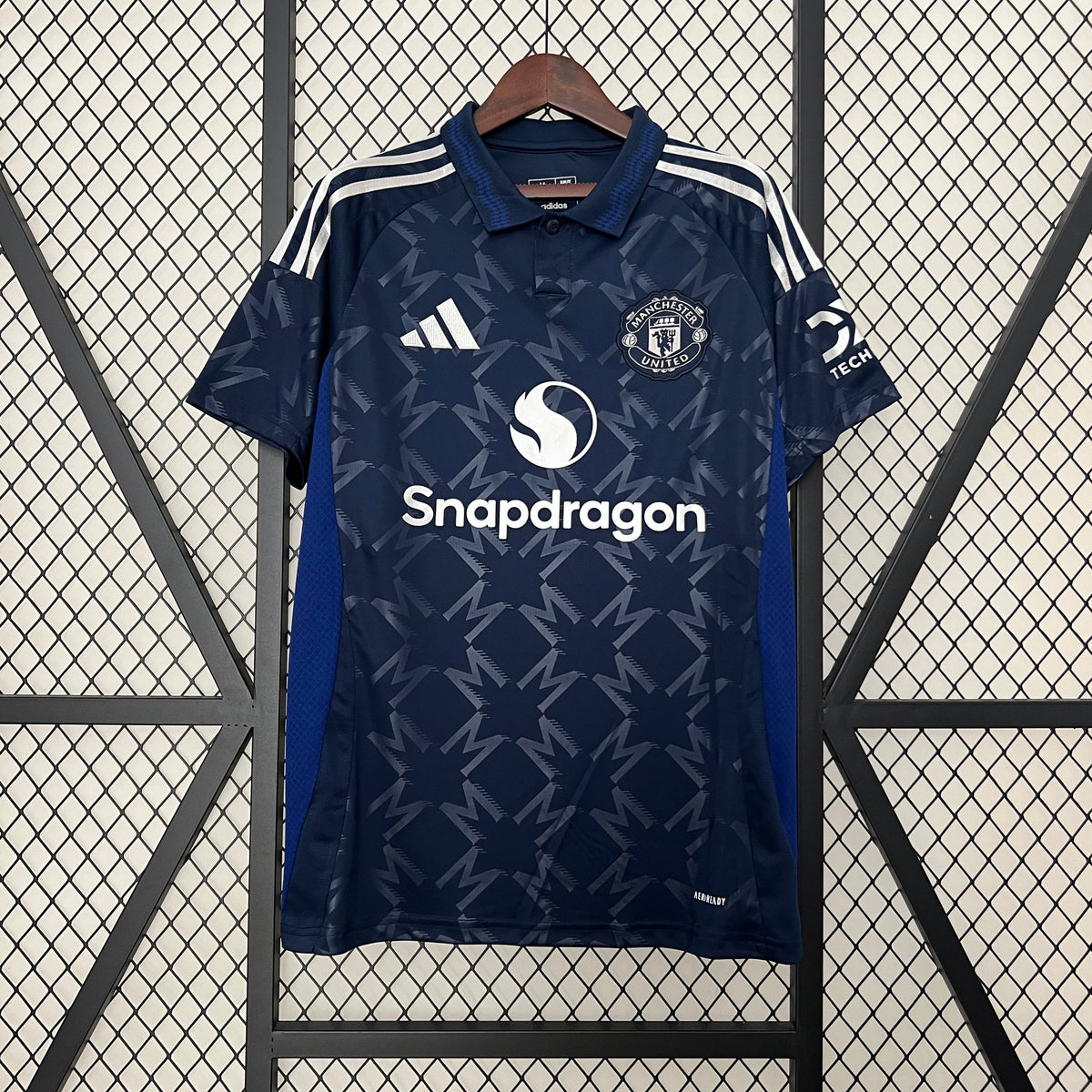 MANCHESTER UNITED VISITANTE 24-25