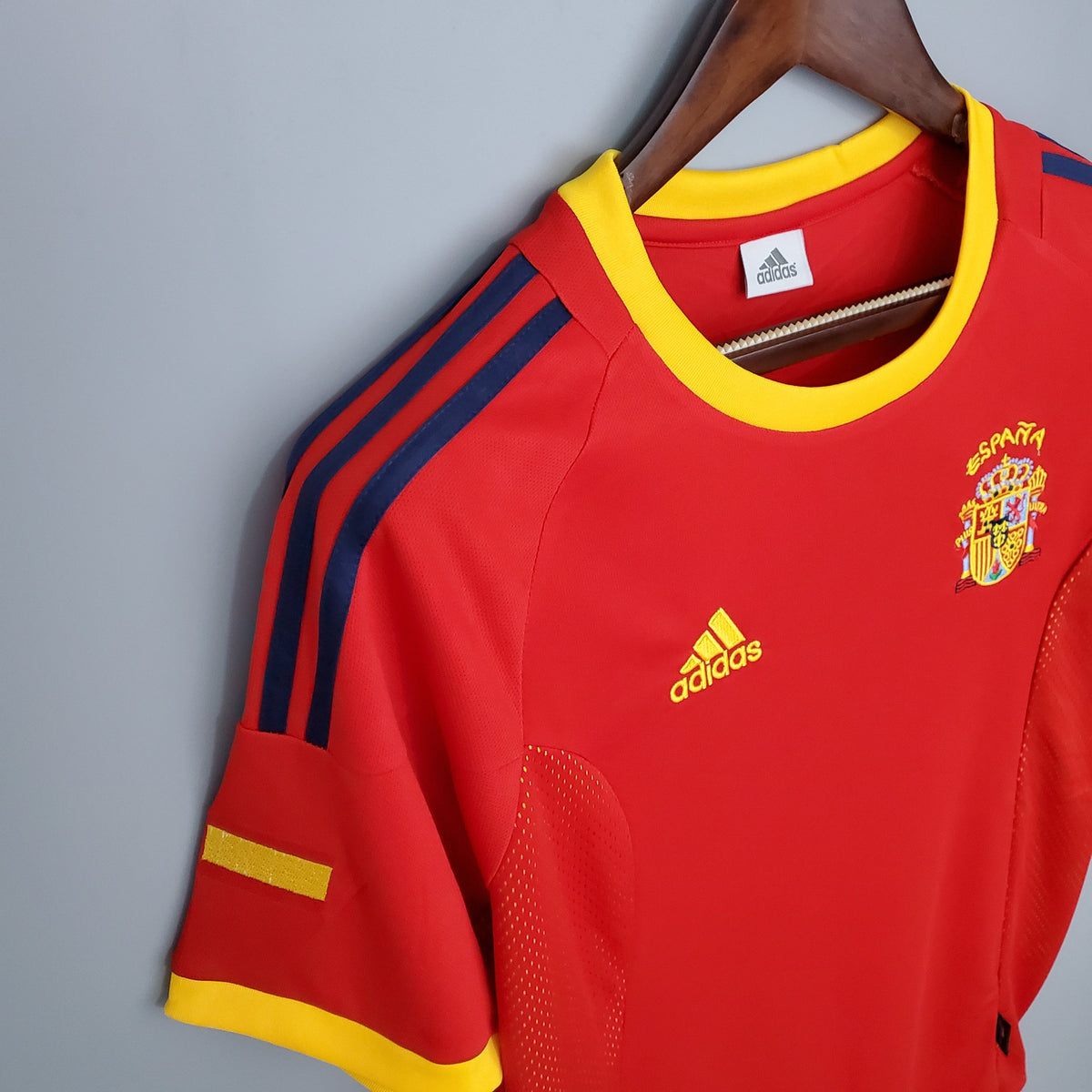 ESPAÑA l 2002 HOMBRES (RETRO)