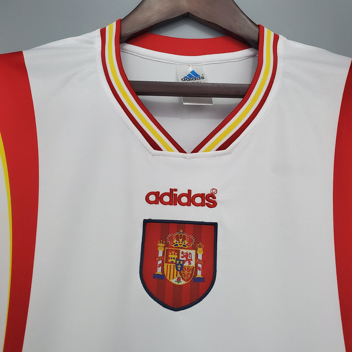 ESPAÑA lI 1996 HOMBRES (RETRO)