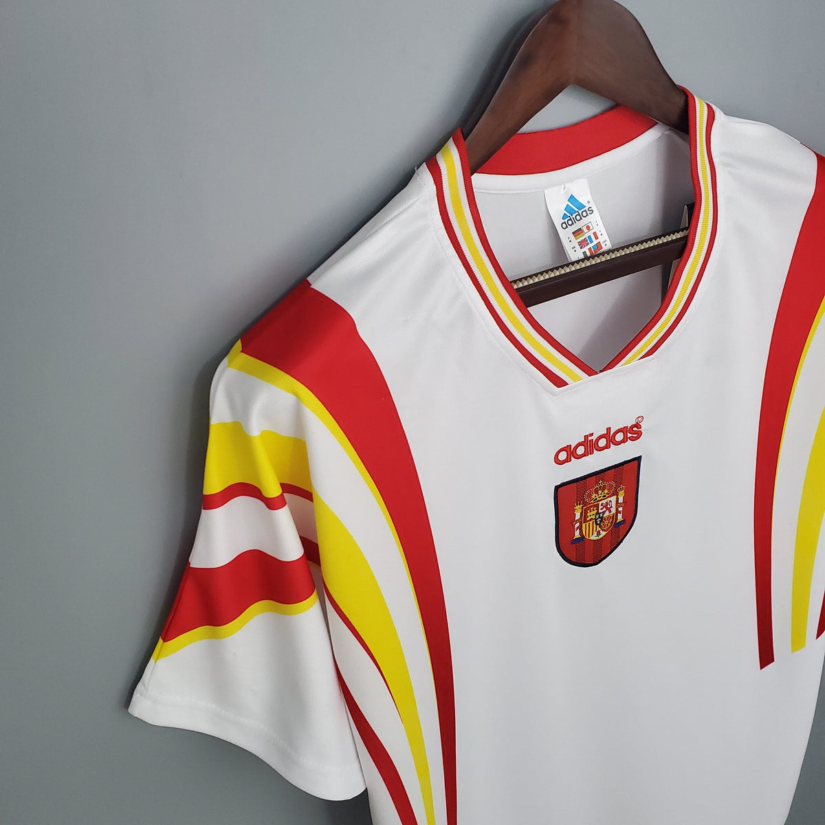 ESPAÑA lI 1996 HOMBRES (RETRO)