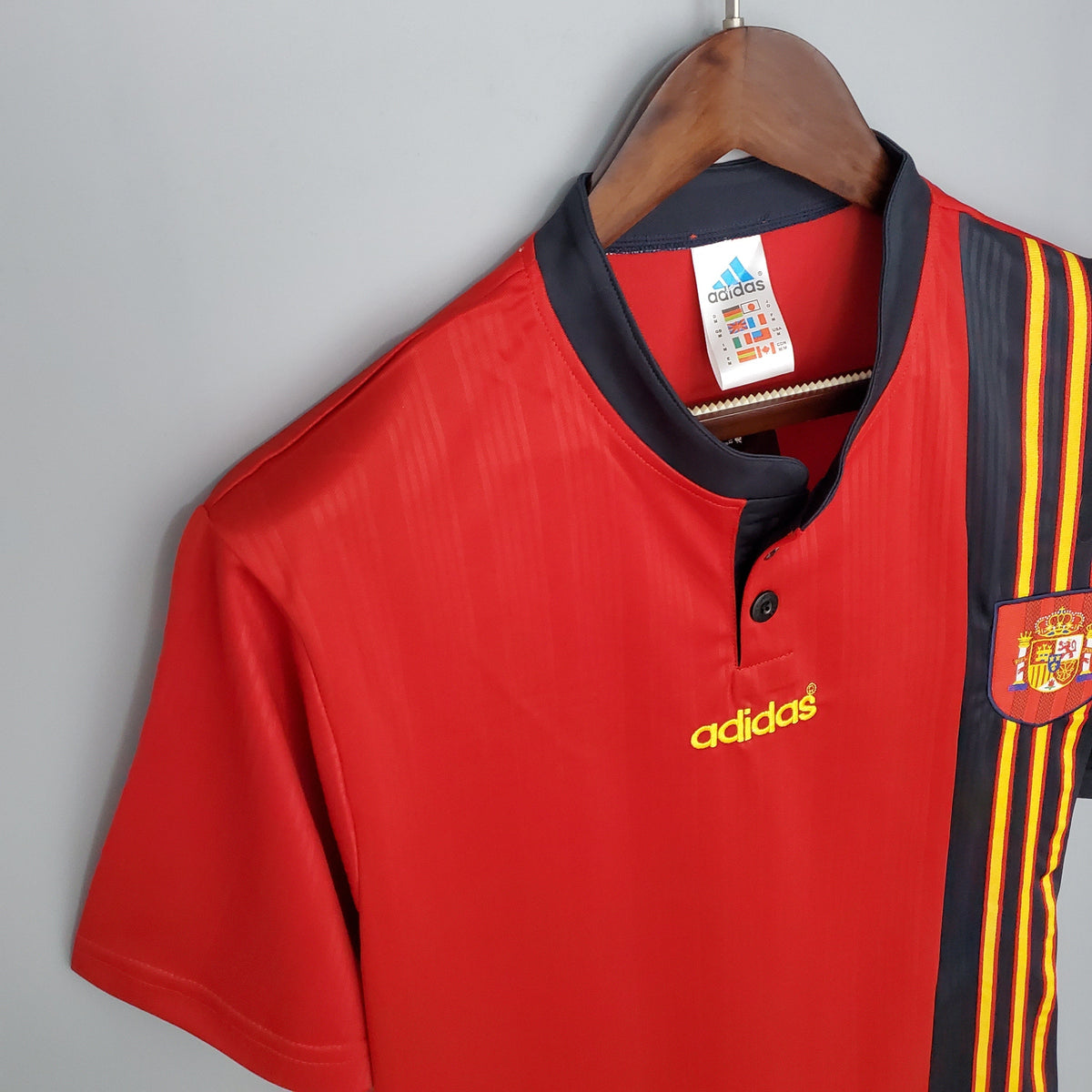 ESPAÑA l 1996 HOMBRES (RETRO)