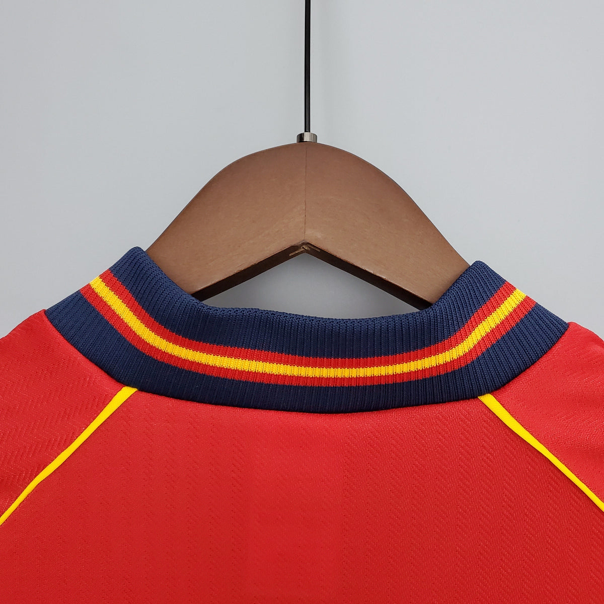 ESPAÑA l 1998 HOMBRES (RETRO)
