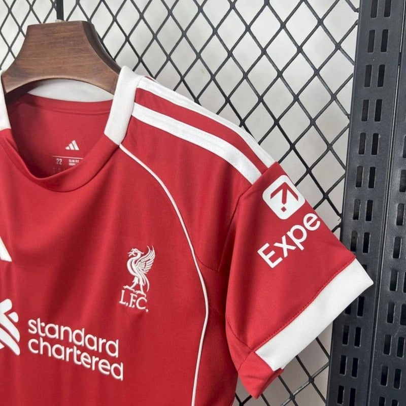 LIVERPOOL LOCAL 25-26 NIÑOS
