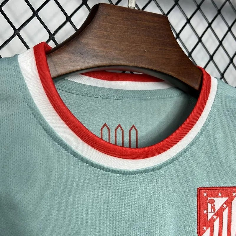 ATLÉTICO DE MADRID VISITANTE 24-25 NIÑOS