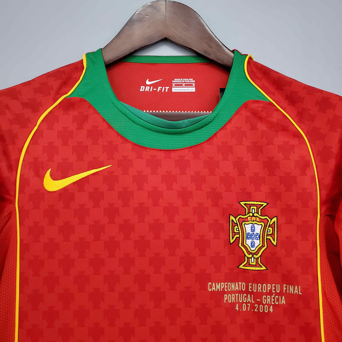 CAMISETA PORTUGAL 2004 (RETRO) | HOMBRES