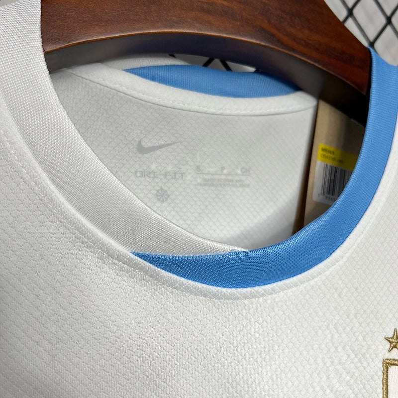 SELECCIÓN URUGUAY VISITANTE 24-25