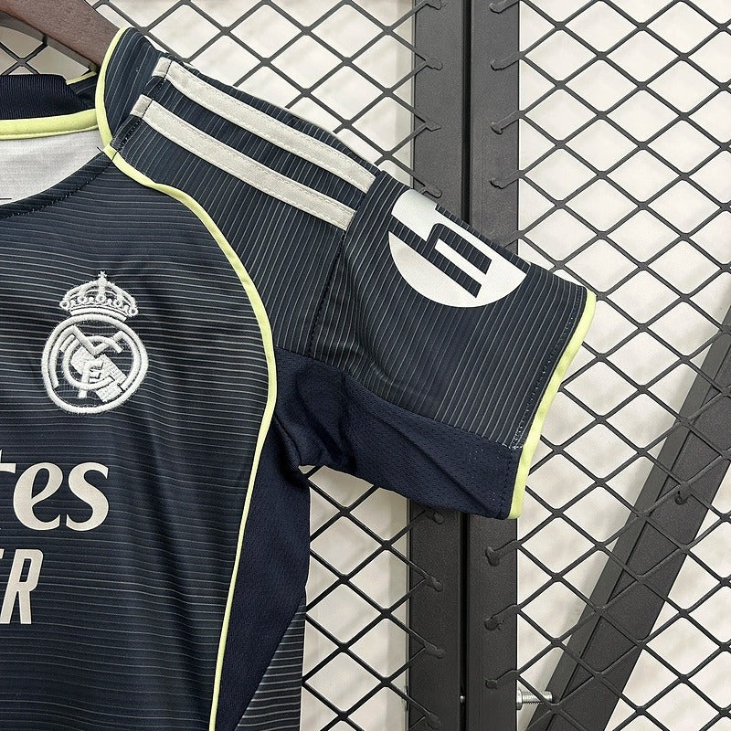REAL MADRID VISITANTE 25-26 NIÑOS