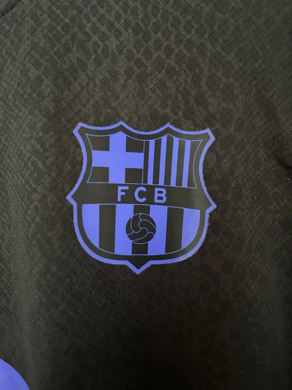 BARCELONA TERCERA DE VISITANTE 25-26