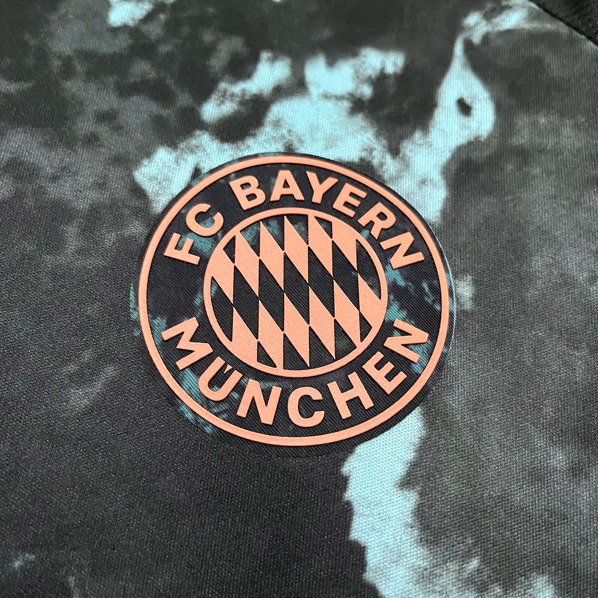 BAYERN MUNICH VISITANTE 24-25